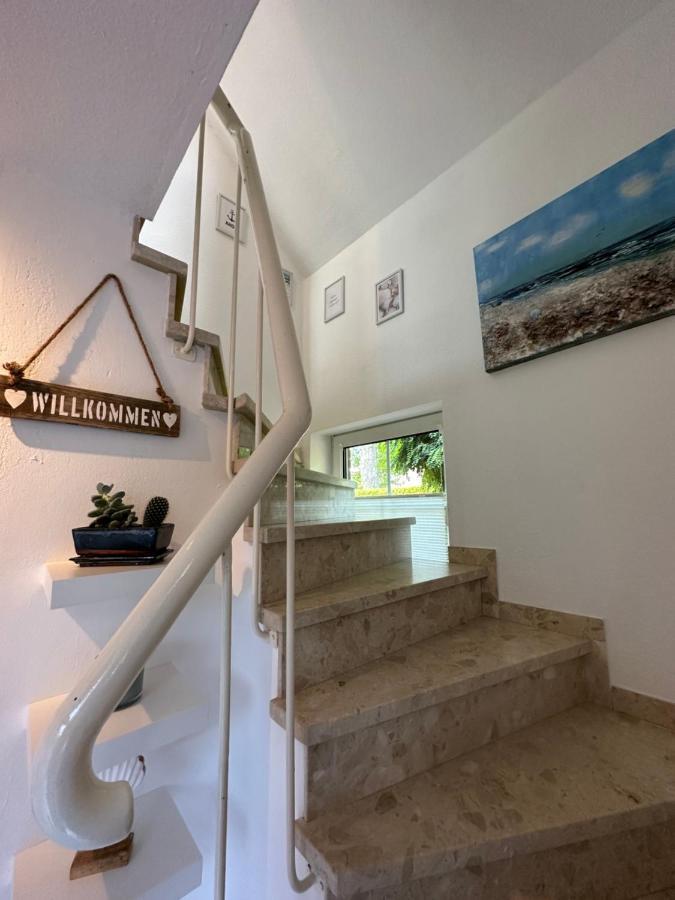 Ruhige, Kleine Ferienwohnung Schortens Exterior foto
